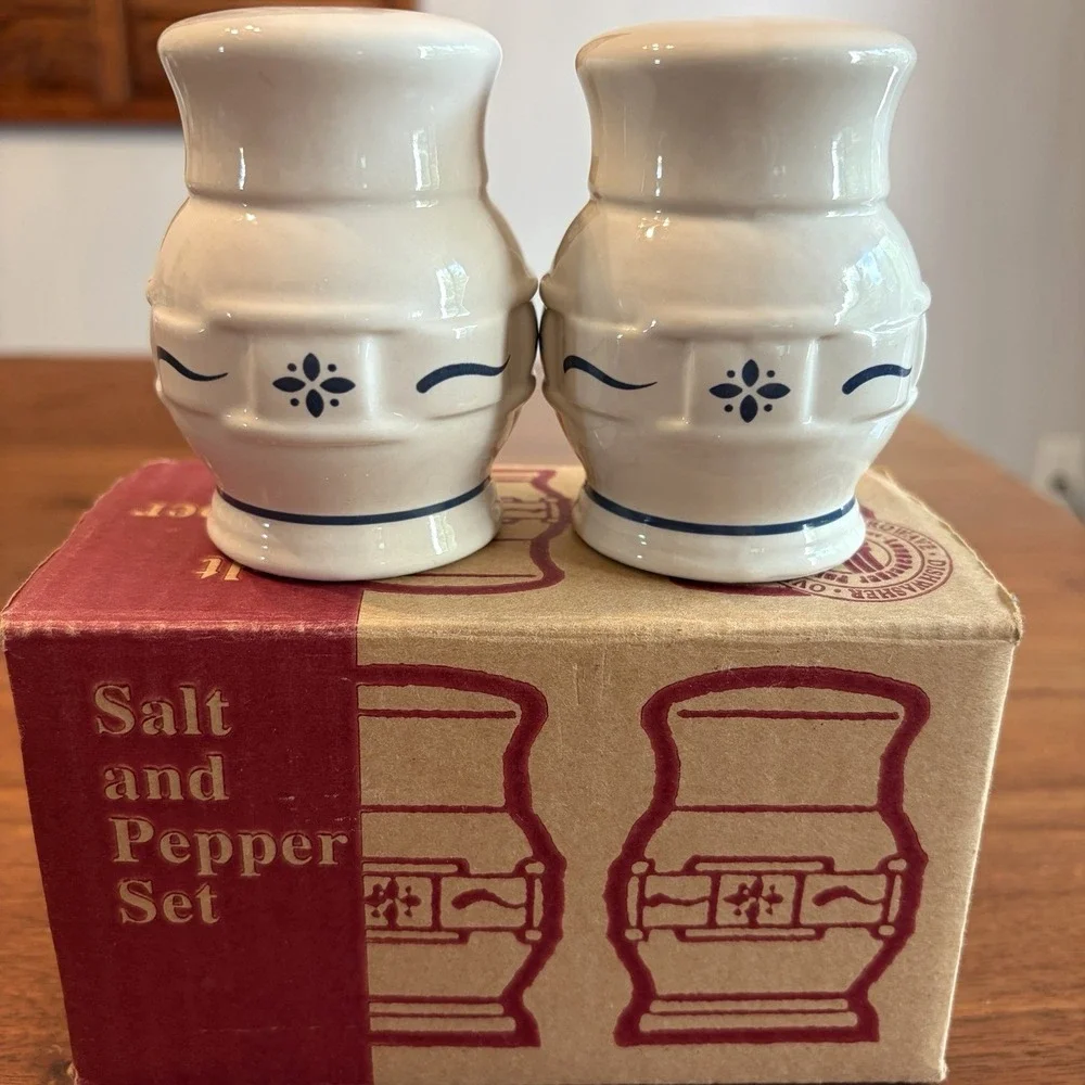 Longaberger Pottery Woven Traditions Classic Blue Round Salt & Pepper Shakers